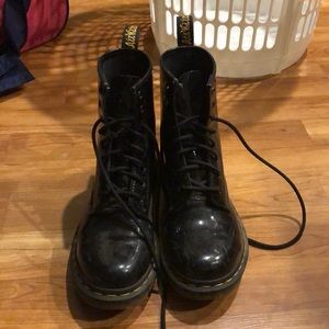dr Marten patent leather women’s boots size 7